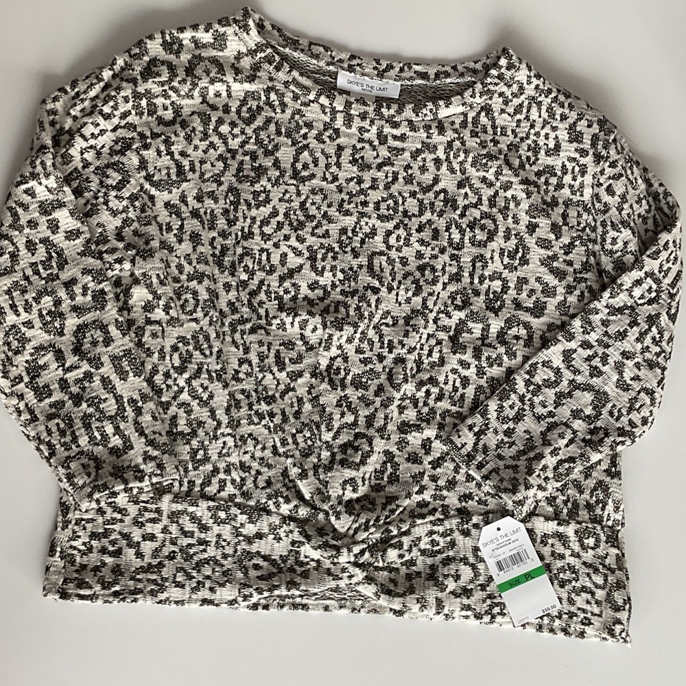 Skye's the Limit Festive Black, White and Gold Threading Sweater FREE SHIP!